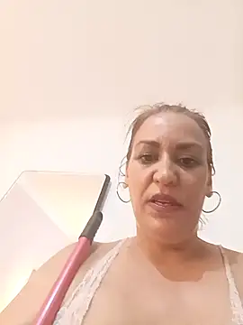 anastasiadaniela online show from 08/07/26, 10:23