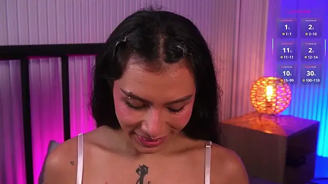 Molly  davis online show from 04/06/26, 07:59