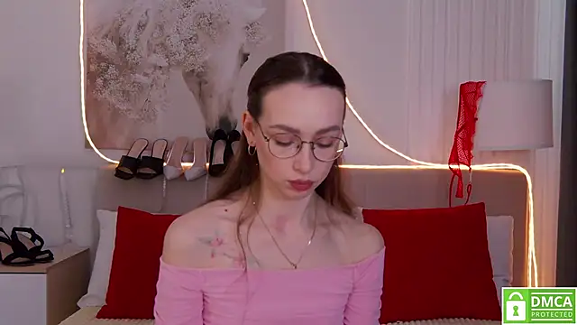 Emily Simon online show from 03/07/26, 04:42