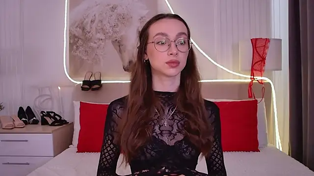 Emily Simon online show from 06/04/26, 05:35