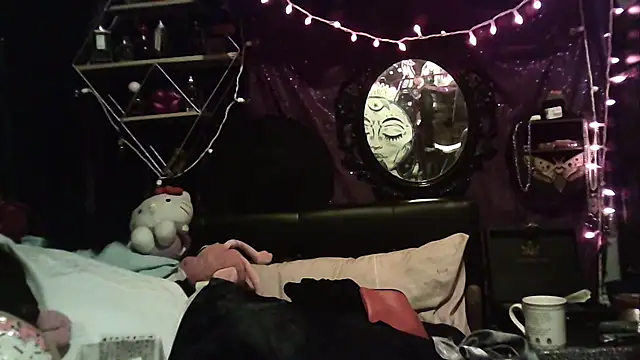 allymoon1369 online show from 04/17/26, 05:54