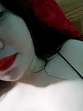 lylinhjim online show from 02/04/26, 01:55