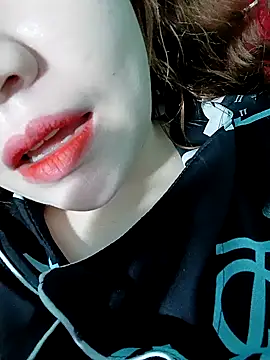 lylinhjim online show from 02/10/26, 03:43