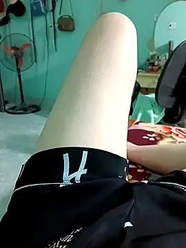 lylinhjim online show from 03/01/26, 09:17