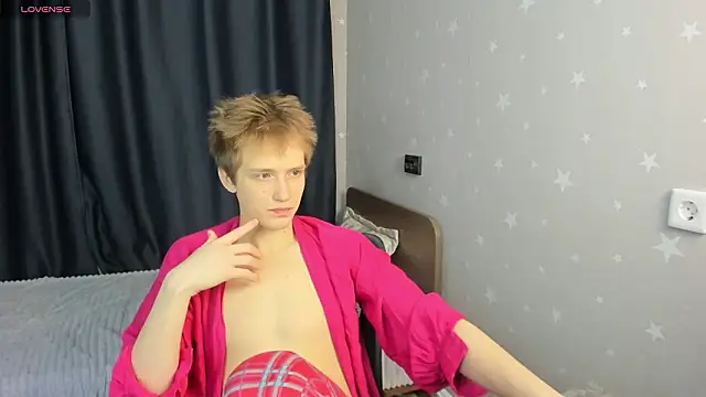 Snapshot of Kai_Milller chatting on 02/10/26, 07:18 Kai Milller online show from 02/10/26, 07:18