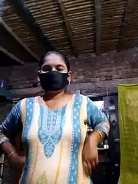 Hot Sweeti online show from 04/12/26, 09:31