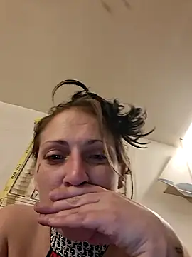 LadySn0w26 online show from 02/23/26, 01:36