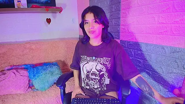 Snapshot of hotcakes_uwu chatting on 05/30/26, 03:14 hotcakes uwu online show from 05/30/26, 03:14