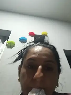 Snapshot of Luna_seductora12 chatting on 02/21/26, 02:34 Luna seductora12 online show from 02/21/26, 02:34