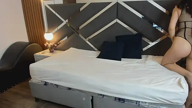 Ambarross  online show from 03/05/26, 01:07