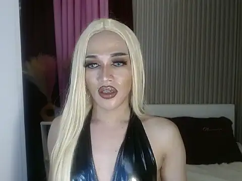 Snapshot of Kendalllust chatting on 05/25/26, 02:12 Kendalllust online show from 05/25/26, 02:12