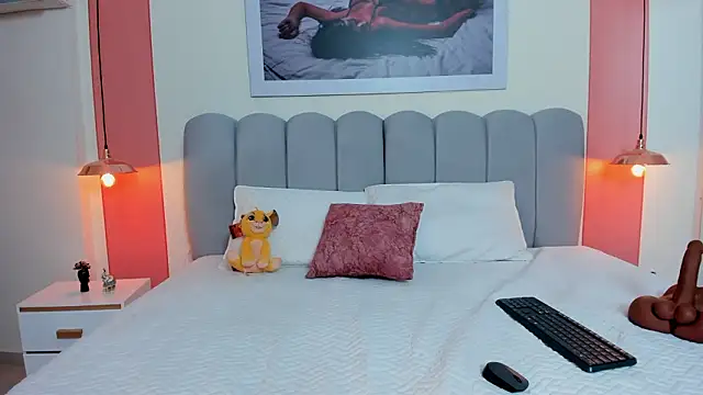 EmmaBoyd online show from 02/16/26, 12:01