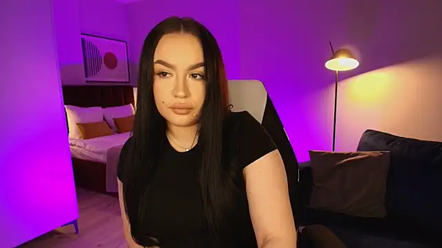 tinafox  online show from 02/12/26, 08:20