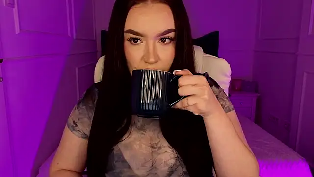 tinafox  online show from 03/20/26, 08:08