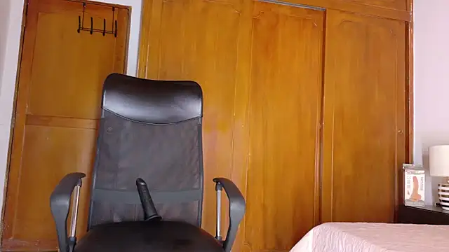 samirths boy  online show from 05/29/26, 07:01