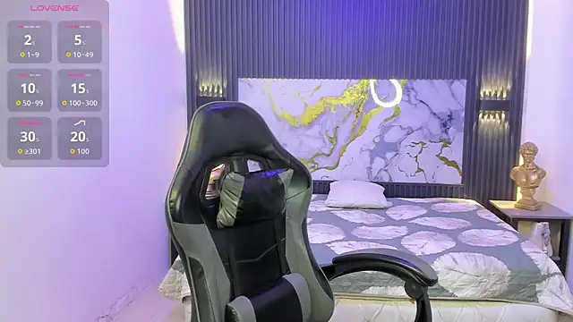 Amelia Lopez24 online show from 04/11/26, 07:18