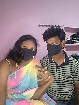 Snapshot of hotcopuleandsweet chatting on 02/25/26, 04:55 hotcopuleandsweet online show from 02/25/26, 04:55