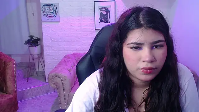 Snapshot of carolineeh_ chatting on 01/15/26, 09:51 carolineeh online show from 01/15/26, 09:51