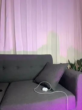 elodie rouge online show from 05/15/26, 11:39