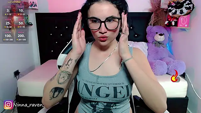 Snapshot of AriaDark chatting on 06/20/26, 12:03 AriaDark online show from 06/20/26, 12:03