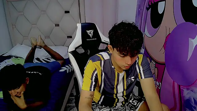 Maxwell boys online show from 02/03/26, 03:37