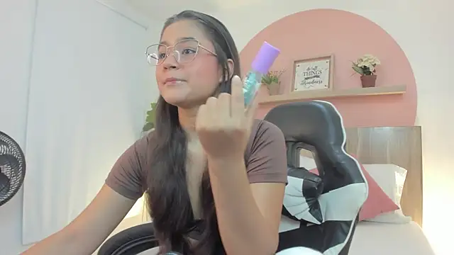 ivette swan online show from 02/11/26, 07:30