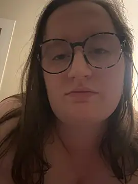 lucycomestrue online show from 01/19/26, 06:39