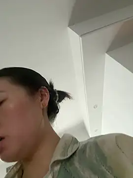 Cheating-wife online show from 07/03/26, 08:10