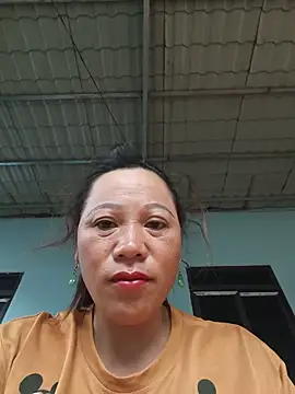 Snapshot of Jooj- chatting on 07/17/26, 11:42 Jooj- online show from 07/17/26, 11:42