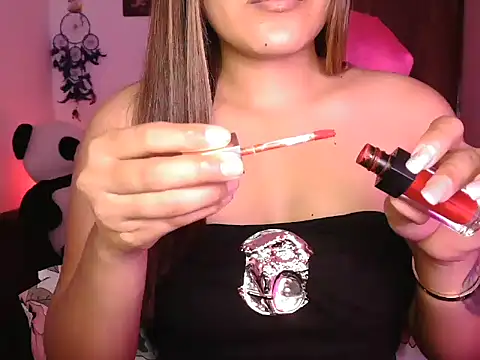 Snapshot of _Maanvi_ chatting on 02/07/26, 05:49 Maanvi online show from 02/07/26, 05:49