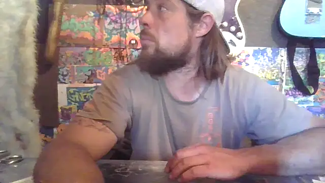Snapshot of unknowner123 chatting on 05/18/26, 03:40 unknowner123 online show from 05/18/26, 03:40