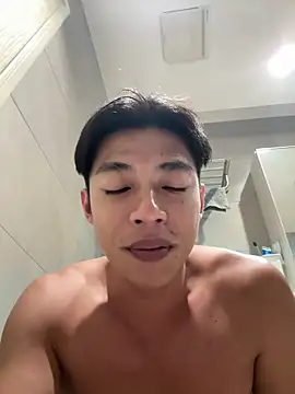 Yooo17 online show from 06/14/26, 05:37