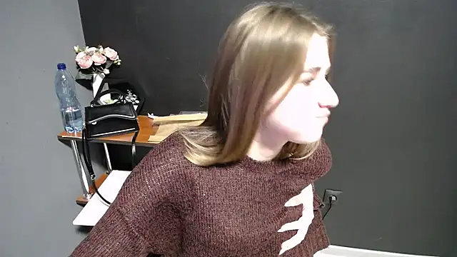 Sunny siren online show from 02/26/26, 01:32