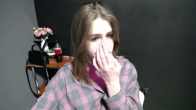 Sunny siren online show from 02/27/26, 01:22