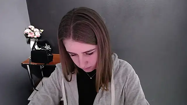 Sunny siren online show from 03/04/26, 02:56