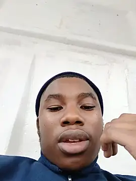 Snapshot of niveyguy chatting on 05/08/26, 07:46 niveyguy online show from 05/08/26, 07:46