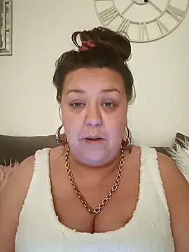 Nova-iswiserx online show from 02/24/26, 11:08