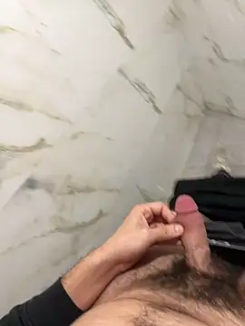 Snapshot of Ilyass_heway chatting on 02/05/26, 02:00 Ilyass heway online show from 02/05/26, 02:00