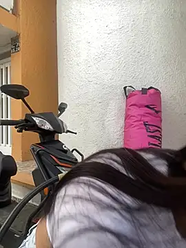 StrawberryPink  online show from 02/20/26, 11:32