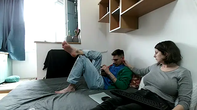 Crista-Elio online show from 04/13/26, 02:44