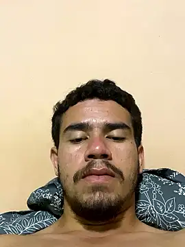 reipromiscuo01 online show from 01/17/26, 01:43