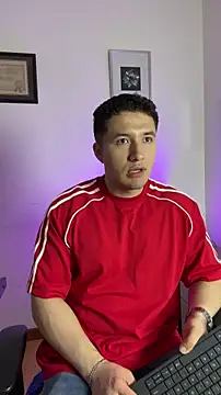 Snapshot of Alexander_Connor chatting on 06/06/26, 12:10 Alexander Connor online show from 06/06/26, 12:10