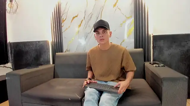 Angel Villareal online show from 02/05/26, 05:01