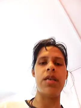 Snapshot of mitzukywinteer chatting on 02/04/26, 08:25 mitzukywinteer online show from 02/04/26, 08:25