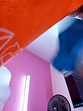 Snapshot of mitzukywinteer chatting on 02/07/26, 07:39 mitzukywinteer online show from 02/07/26, 07:39