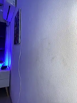 Auri   online show from 02/03/26, 07:41