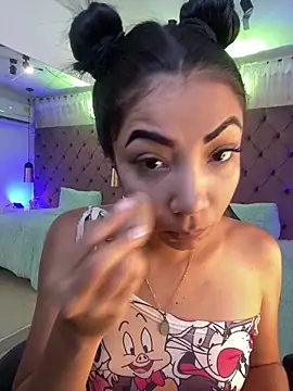 Auri   online show from 03/29/26, 07:36