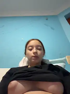 Snapshot of Carithooo chatting on 05/06/26, 03:02 Carithooo online show from 05/06/26, 03:02