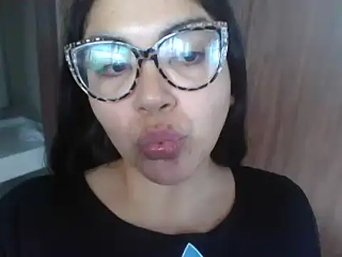 ladystichita online show from 06/21/26, 04:20