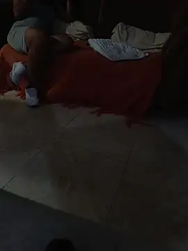 Juanstevan2724 online show from 02/22/26, 11:03